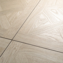 AF7002VS Versailles